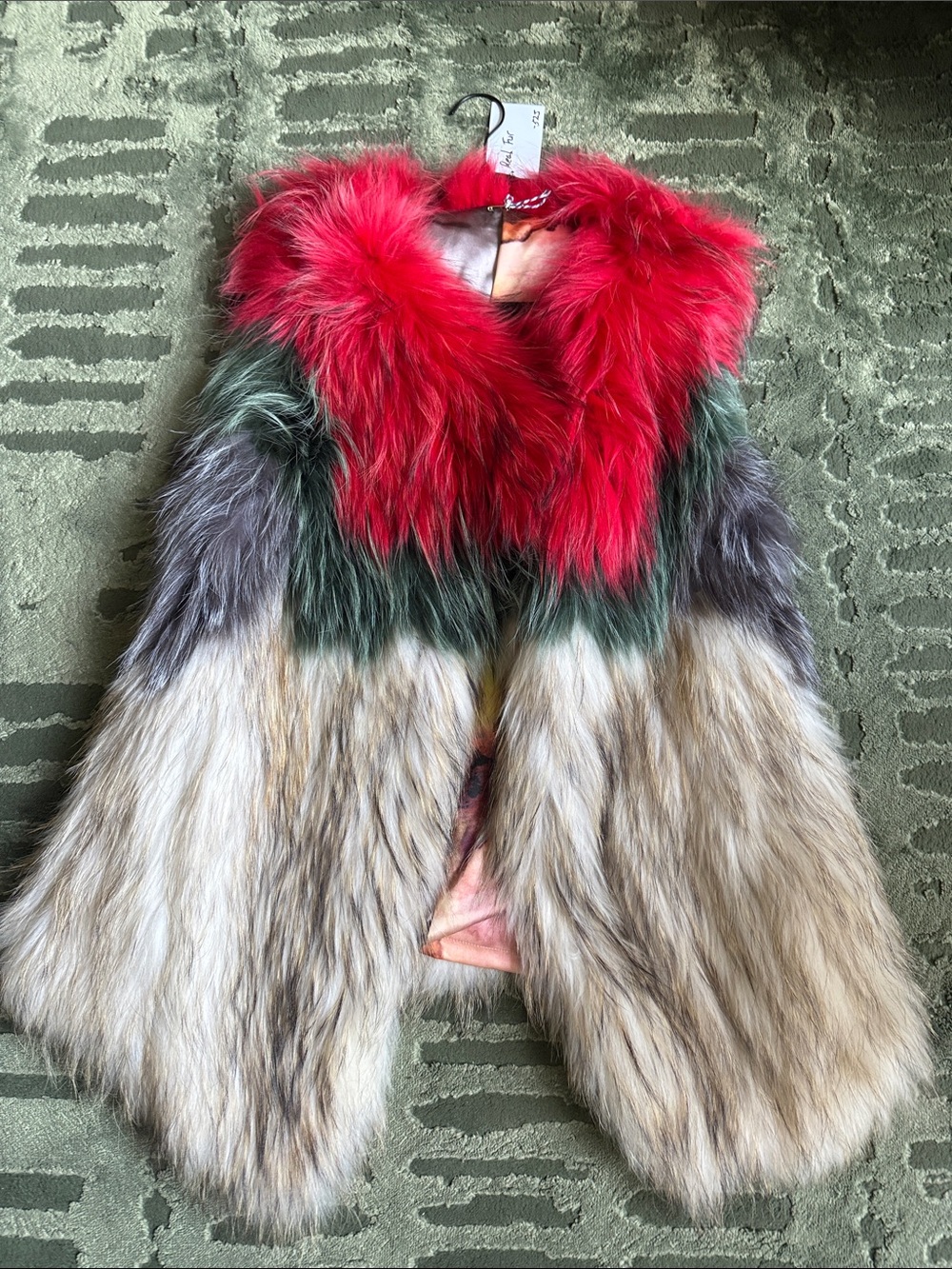 Colorblock Fur Vest with Red Collar